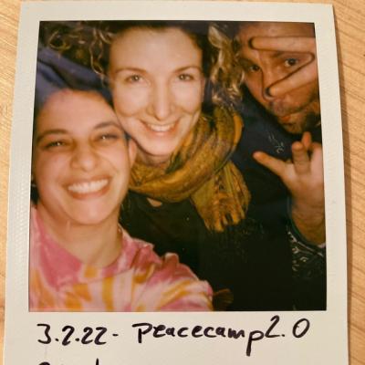 We are Lia, AnnPhie and Lukas. The new faces of peacecamp. We are thrilled to keep this projekt alive and are looking forward to may more Peacecamps to come. 